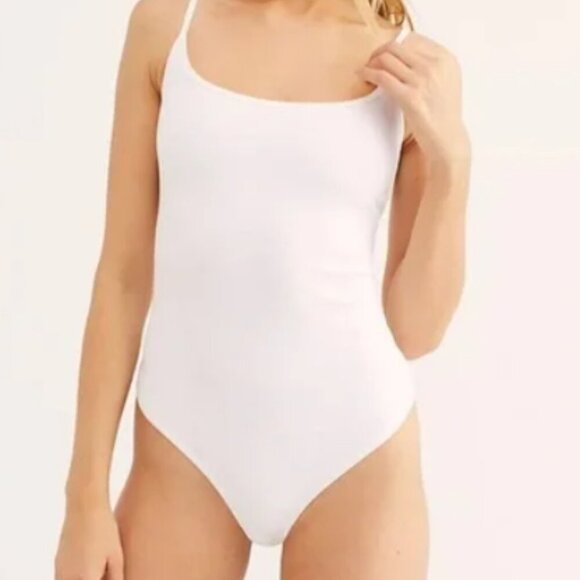 Free People Square Neckline Basique Bodysuit Thong Back White Size Medium - Picture 1 of 9